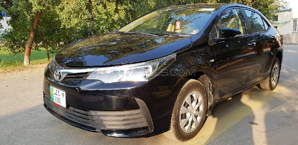 Toyota Corolla 2019 for Sale in Pir mahal Image-1