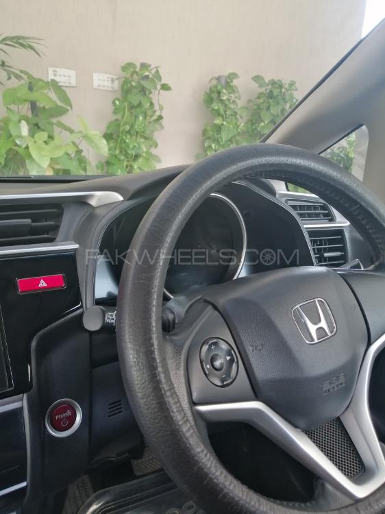 ہونڈا فٹ 2013 for Sale in راولپنڈی ہونڈا فٹ 2013 for Sale in راولپنڈی Image-8