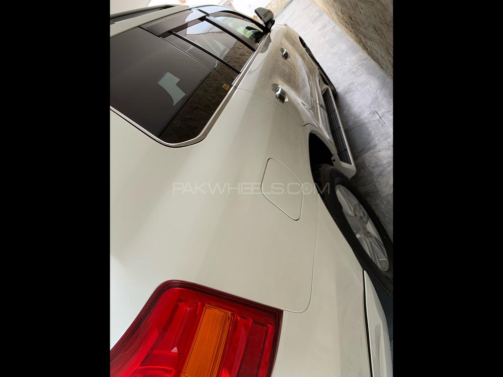 Toyota Land Cruiser 2012 for Sale in Karachi Toyota Land Cruiser 2012 for Sale in Karachi Image-4