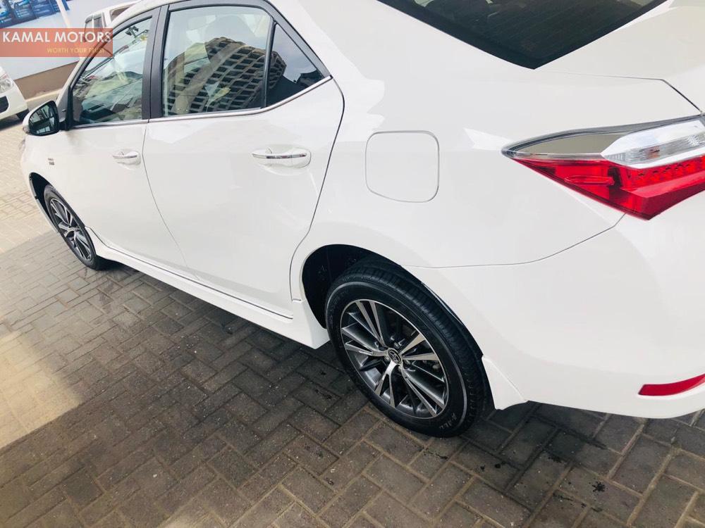 Toyota Corolla 2018 for Sale in Karachi Toyota Corolla 2018 for Sale in Karachi Image-8