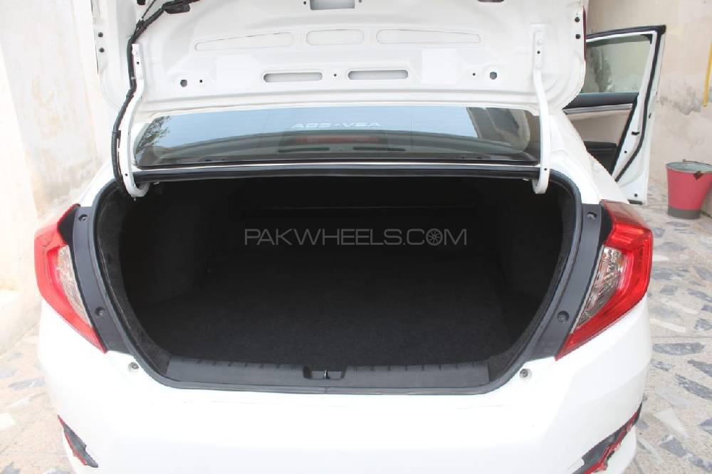 Honda Civic 2017 for Sale in Nowshera Honda Civic 2017 for Sale in Nowshera Image-9