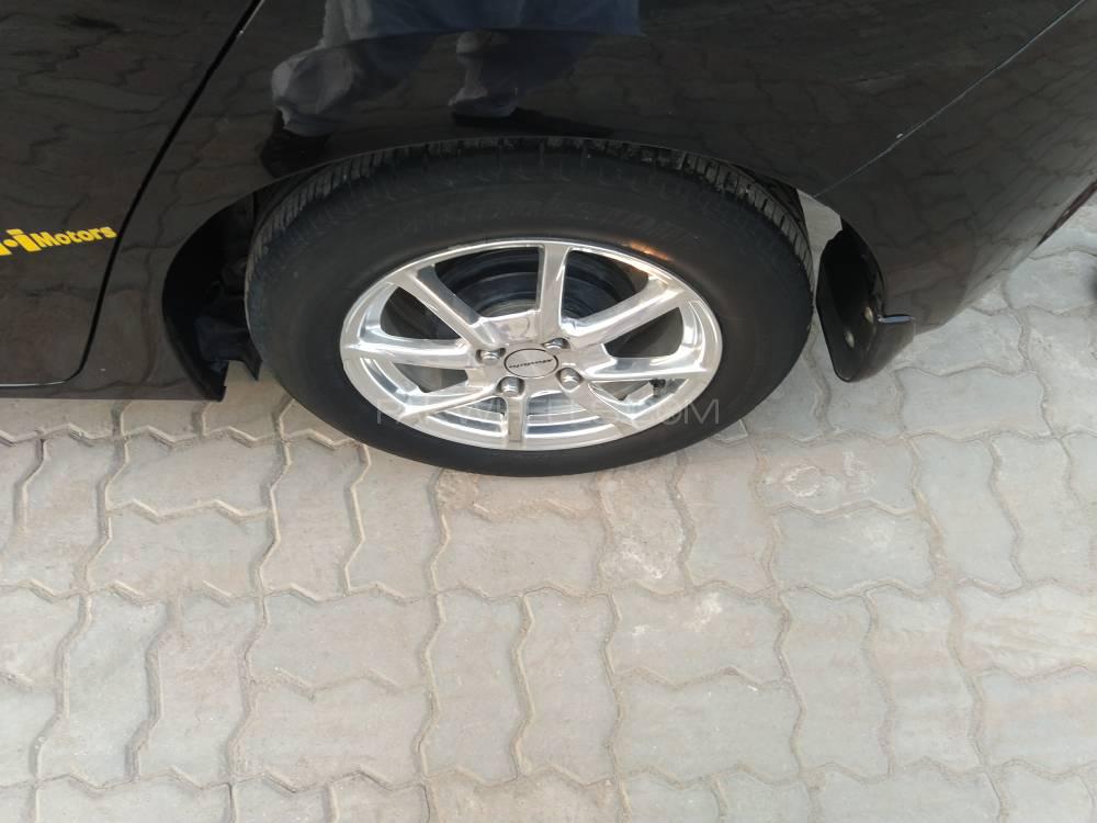 Honda Fit 2015 for Sale in Gujranwala Honda Fit 2015 for Sale in Gujranwala Image-11