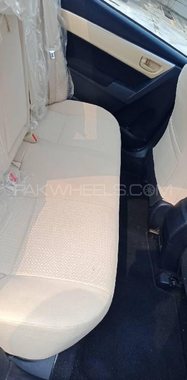 Toyota Corolla 2017 for Sale in Peshawar Toyota Corolla 2017 for Sale in Peshawar Image-2