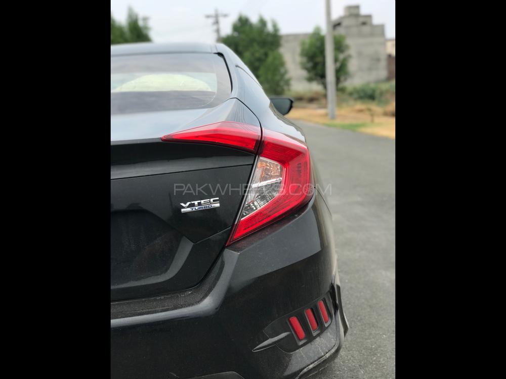 Honda Civic 2016 for Sale in Faisalabad Honda Civic 2016 for Sale in Faisalabad Image-11