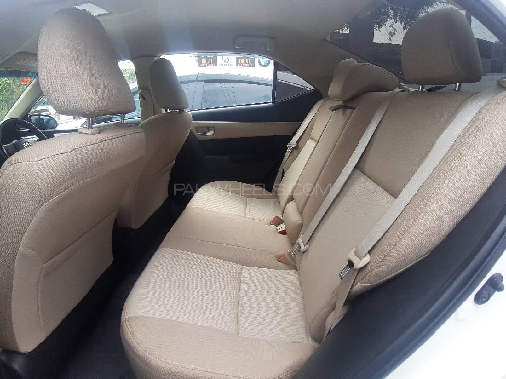 Toyota Corolla 2015 for Sale in Lahore Toyota Corolla 2015 for Sale in Lahore Image-6