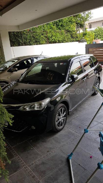 Toyota Corolla Fielder 2017 for Sale in Lahore Toyota Corolla Fielder 2017 for Sale in Lahore Image-2