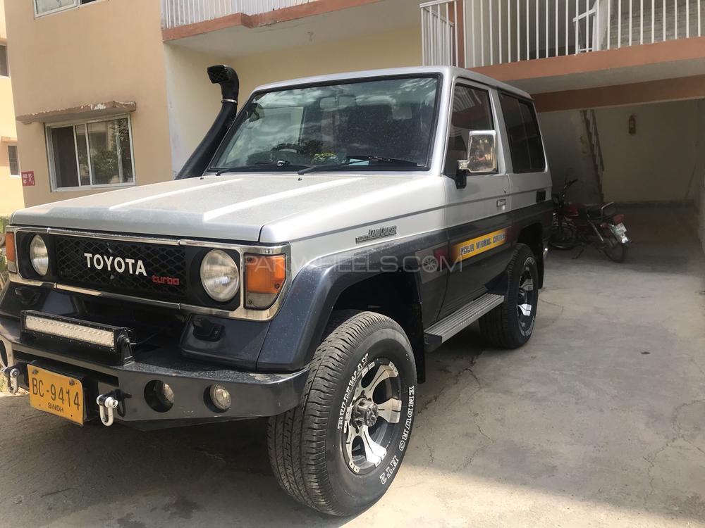 Toyota Land Cruiser 1986 for Sale in Kamra Image-1