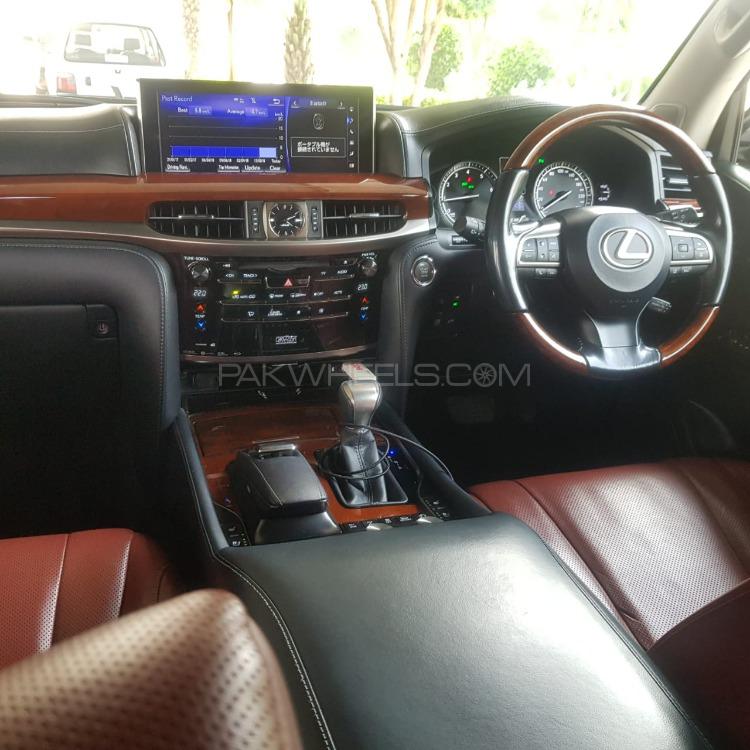 لیکزس ایل ایکس سیریز 2015 for Sale in کراچی لیکزس ایل ایکس سیریز 2015 for Sale in کراچی Image-5