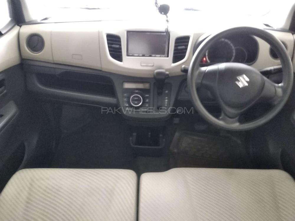 سوزوکی ویگن آر 2013 for Sale in لاہور سوزوکی ویگن آر 2013 for Sale in لاہور Image-12