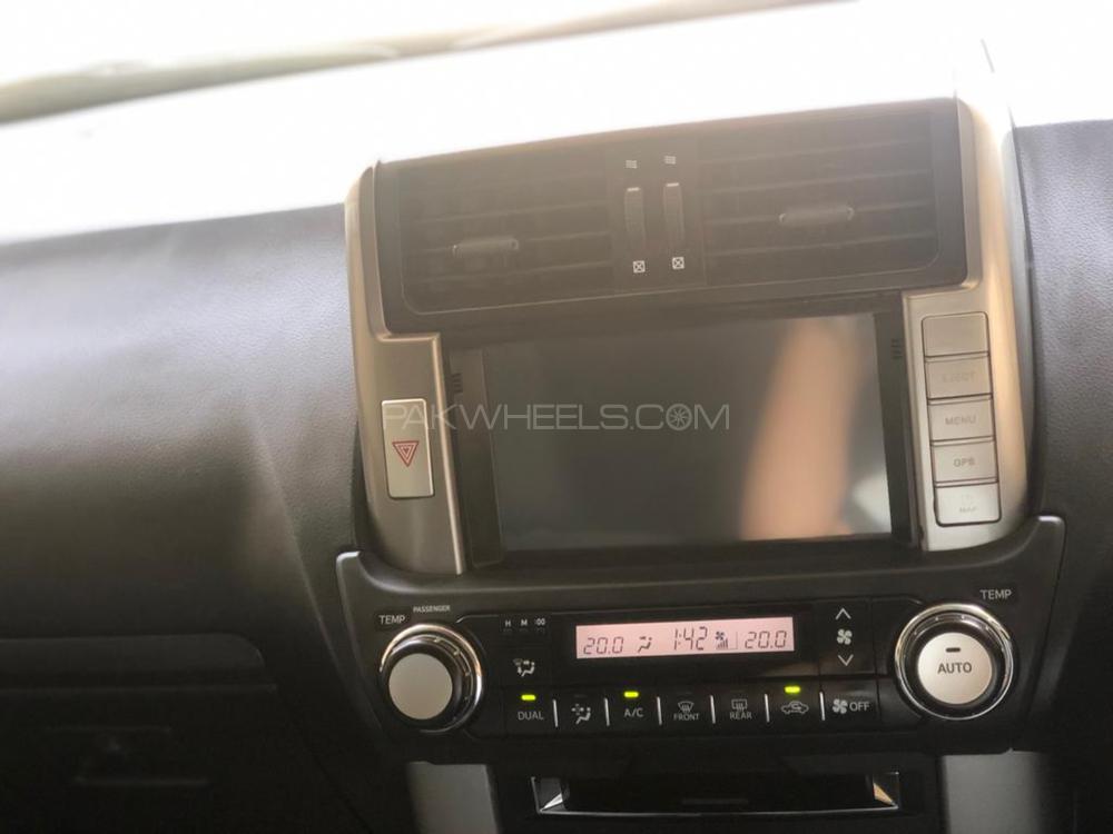 Toyota Prado 2010 for Sale in Lahore Toyota Prado 2010 for Sale in Lahore Image-5