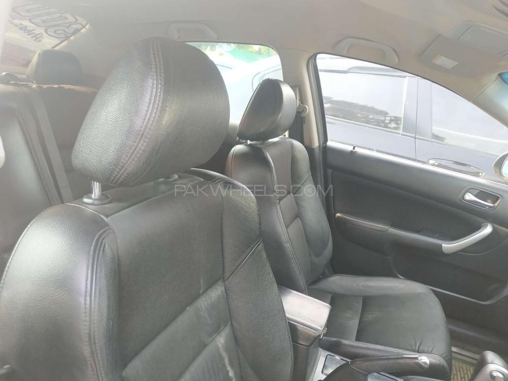 Honda Accord 2002 for Sale in Islamabad Honda Accord 2002 for Sale in Islamabad Image-9