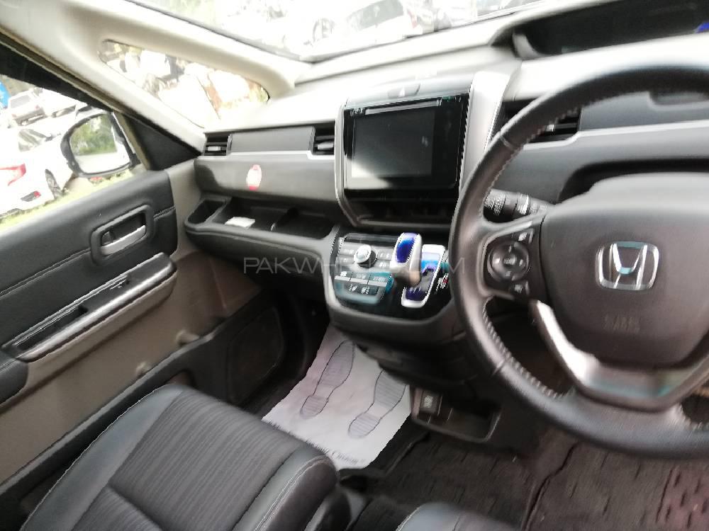 Honda Freed 2017 for Sale in Islamabad Honda Freed 2017 for Sale in Islamabad Image-12