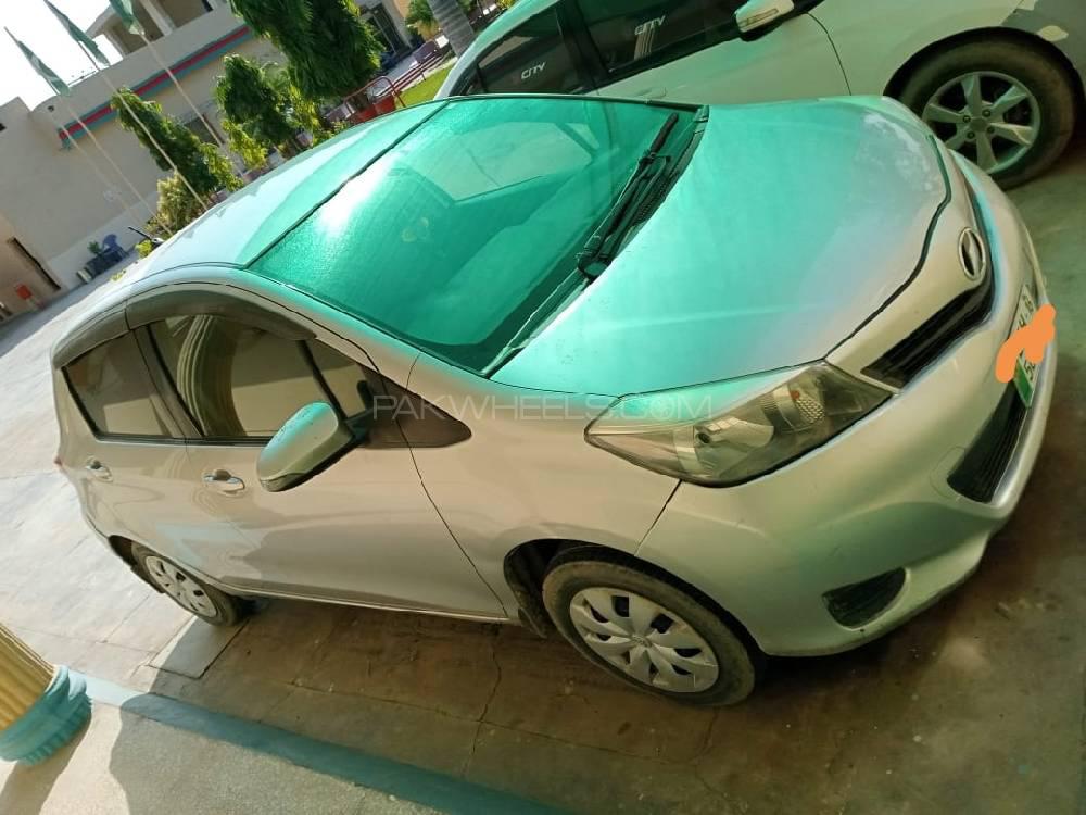Toyota Vitz 2013 for Sale in Sargodha Image-1