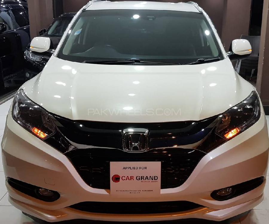 Honda Vezel 2015 for Sale in Peshawar Honda Vezel 2015 for Sale in Peshawar Image-2