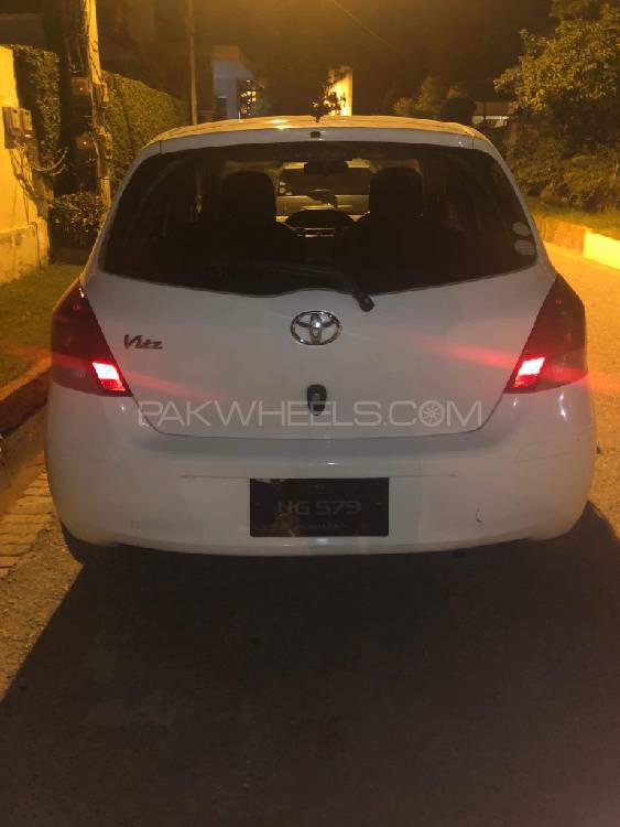 Toyota Vitz 2007 for Sale in Peshawar Image-1