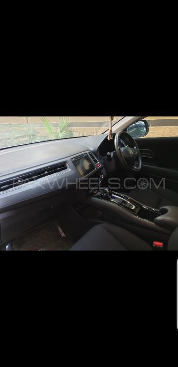 Honda Vezel 2013 for Sale in Karachi Honda Vezel 2013 for Sale in Karachi Image-4