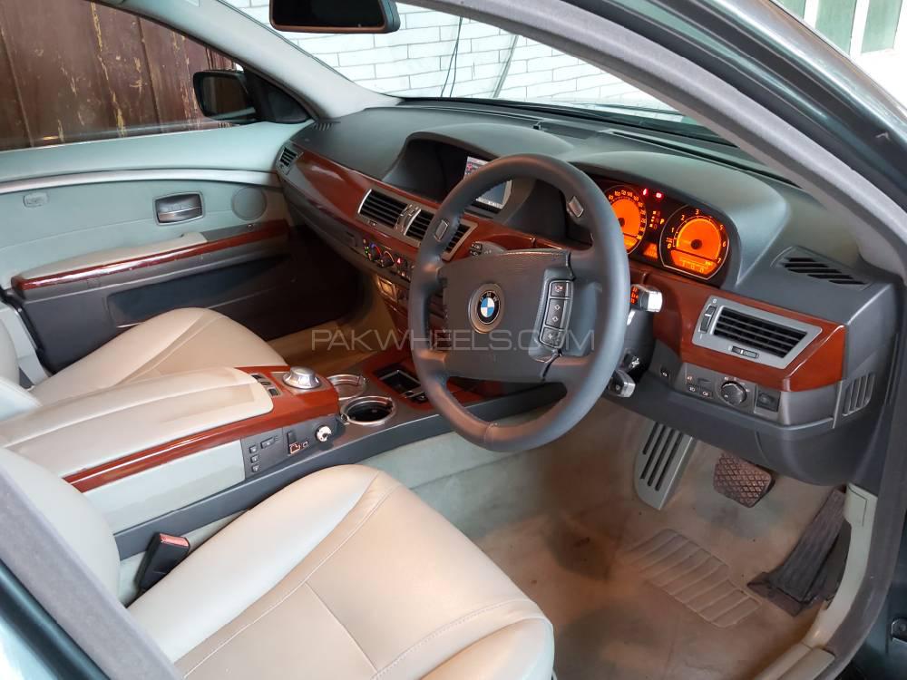 BMW 7 Series 2003 for Sale in Islamabad BMW 7 Series 2003 for Sale in Islamabad Image-3