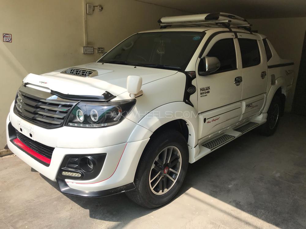Toyota Hilux 2014 for Sale in Lahore Toyota Hilux 2014 for Sale in Lahore Image-2