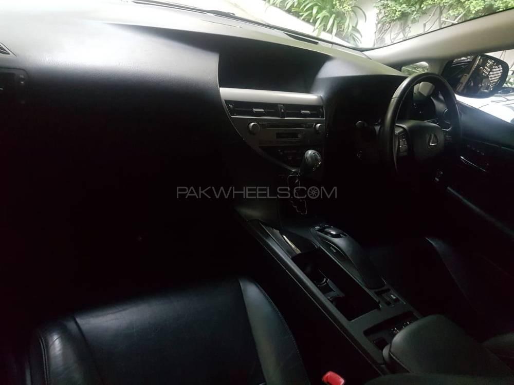 Lexus RX Series 2011 for Sale in Lahore Lexus RX Series 2011 for Sale in Lahore Image-2