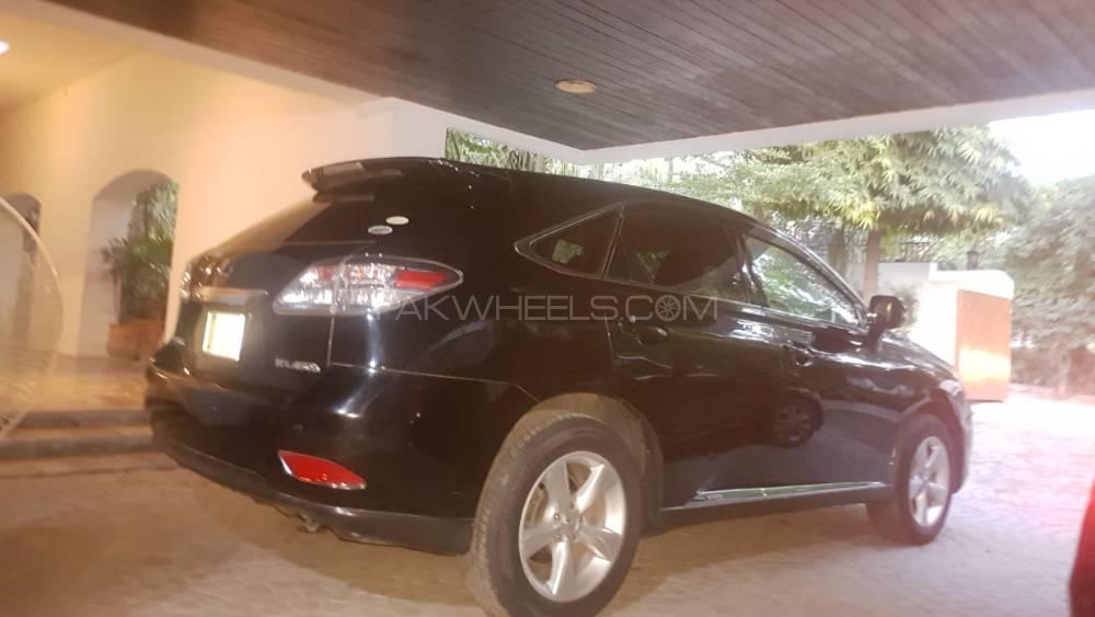 Lexus RX Series 2011 for Sale in Lahore Lexus RX Series 2011 for Sale in Lahore Image-9
