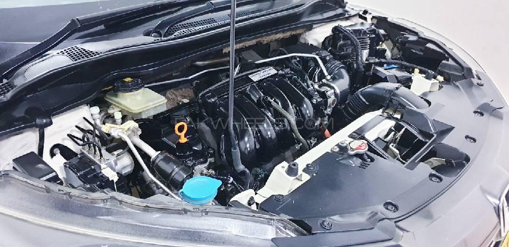 Honda Vezel 2015 for Sale in Karachi Honda Vezel 2015 for Sale in Karachi Image-19