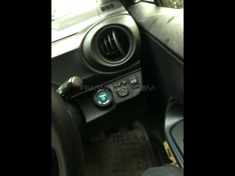Toyota Aqua 2014 for Sale in Peshawar Toyota Aqua 2014 for Sale in Peshawar Image-5