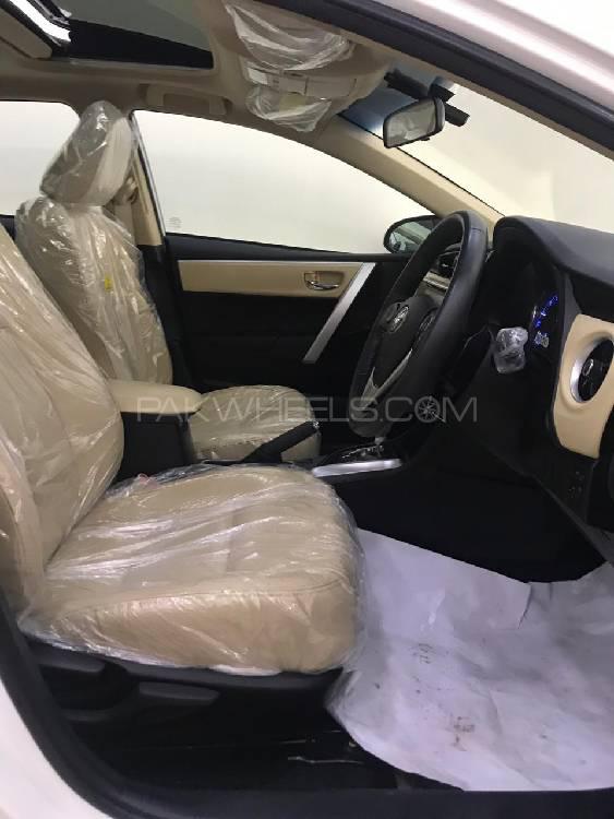 Toyota Corolla 2018 for Sale in Karachi Toyota Corolla 2018 for Sale in Karachi Image-10