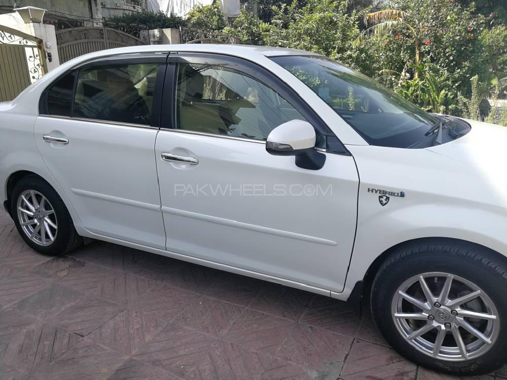 Toyota Corolla Axio 2013 for Sale in Rawalpindi Toyota Corolla Axio 2013 for Sale in Rawalpindi Image-5