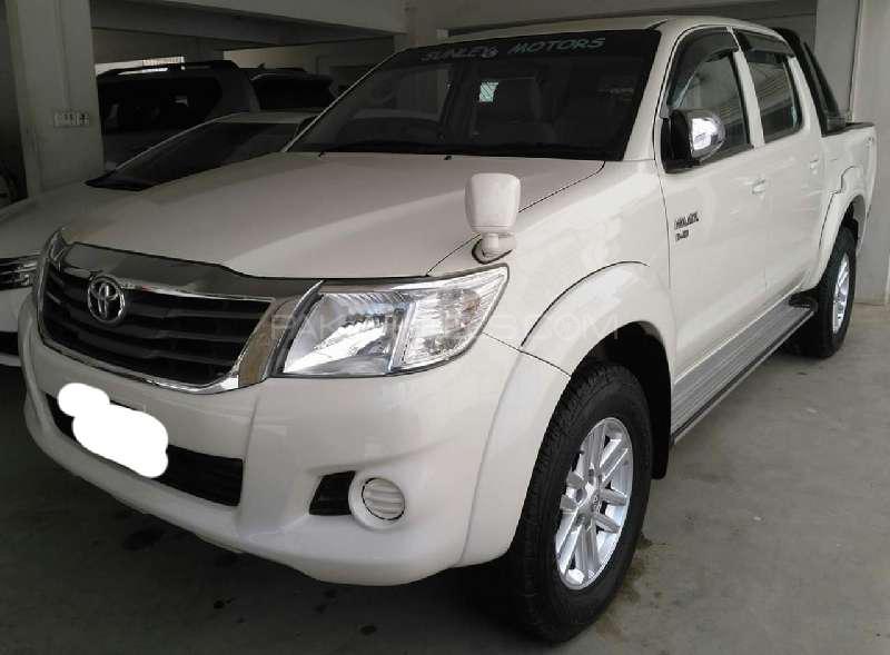 Toyota Hilux 2013 for Sale in Karachi Image-1