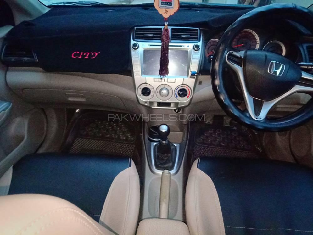 Honda City 2013 for Sale in Hyderabad Honda City 2013 for Sale in Hyderabad Image-6