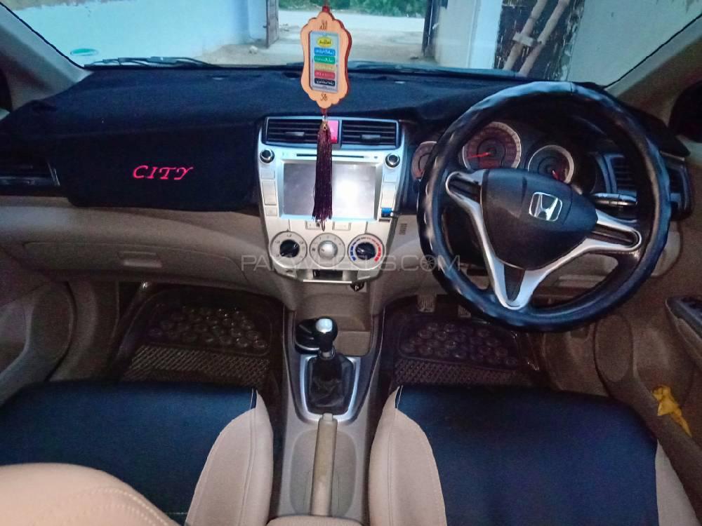 Honda City 2013 for Sale in Hyderabad Honda City 2013 for Sale in Hyderabad Image-7