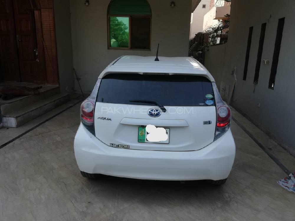 ٹویوٹا اکوا 2013 for Sale in لاہور ٹویوٹا اکوا 2013 for Sale in لاہور Image-4