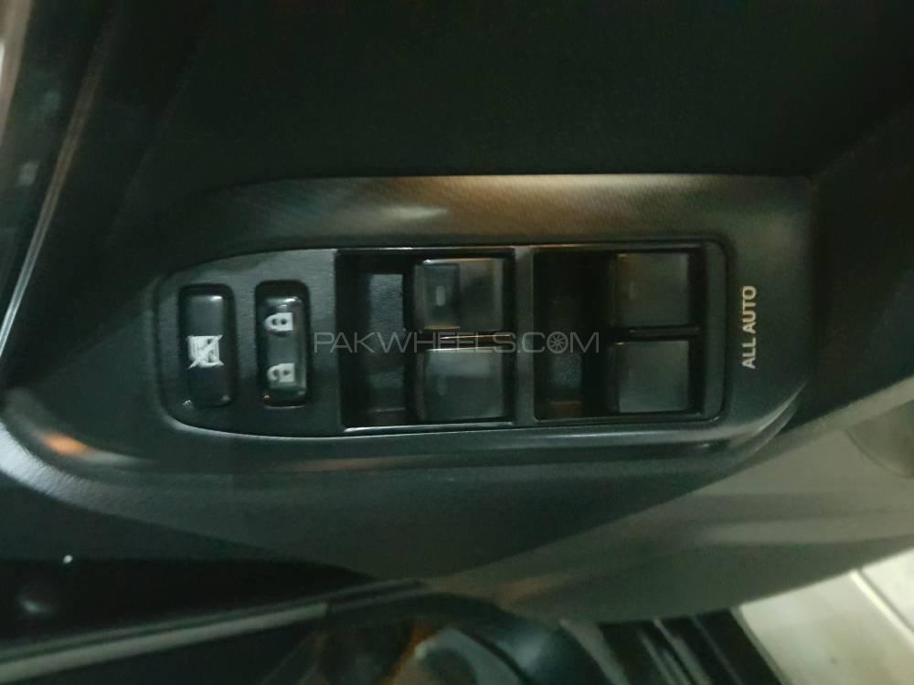 Toyota Prado 2012 for Sale in Gujrat Toyota Prado 2012 for Sale in Gujrat Image-6