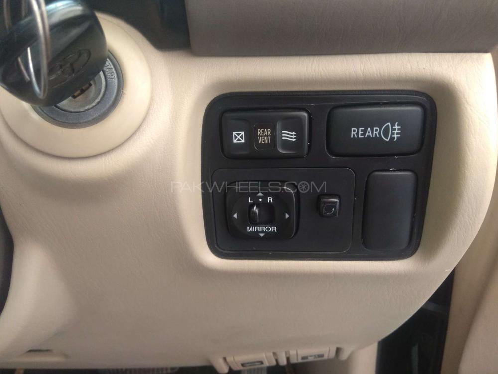 لیکزس ایل ایکس سیریز 2004 for Sale in کراچی لیکزس ایل ایکس سیریز 2004 for Sale in کراچی Image-7