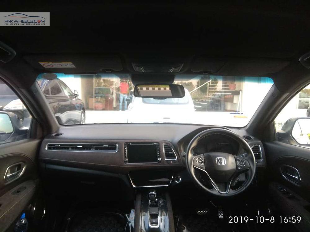 Honda Vezel 2018 for Sale in Lahore Honda Vezel 2018 for Sale in Lahore Image-7