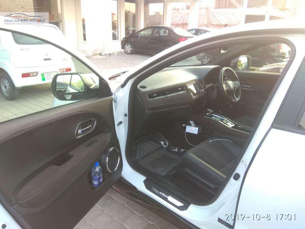 Honda Vezel 2018 for Sale in Lahore Honda Vezel 2018 for Sale in Lahore Image-10