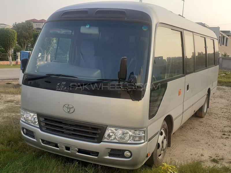 Toyota Coaster 2016 for Sale in Lahore Image-1
