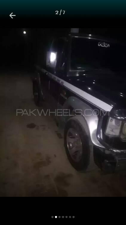 Mitsubishi Pajero 1987 for Sale in D.G.Khan Image-1