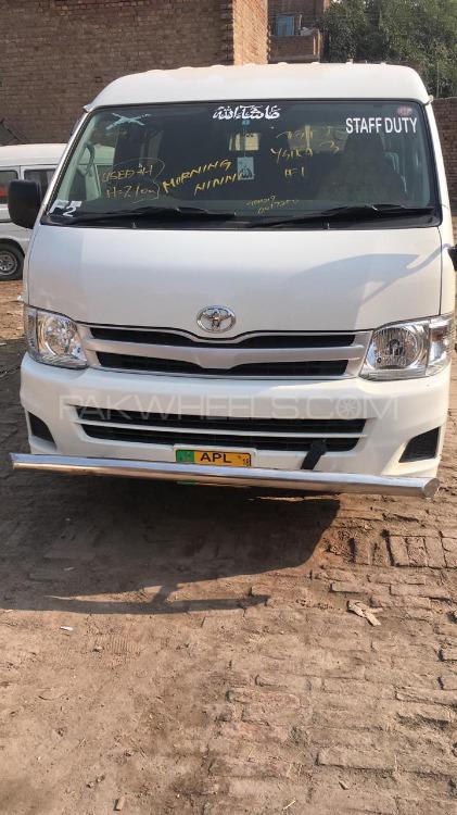 Toyota Hiace 2013 for Sale in Faisalabad Image-1