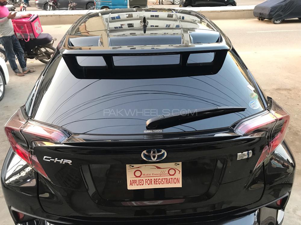 Toyota C-HR 2017 for Sale in Karachi Toyota C-HR 2017 for Sale in Karachi Image-12