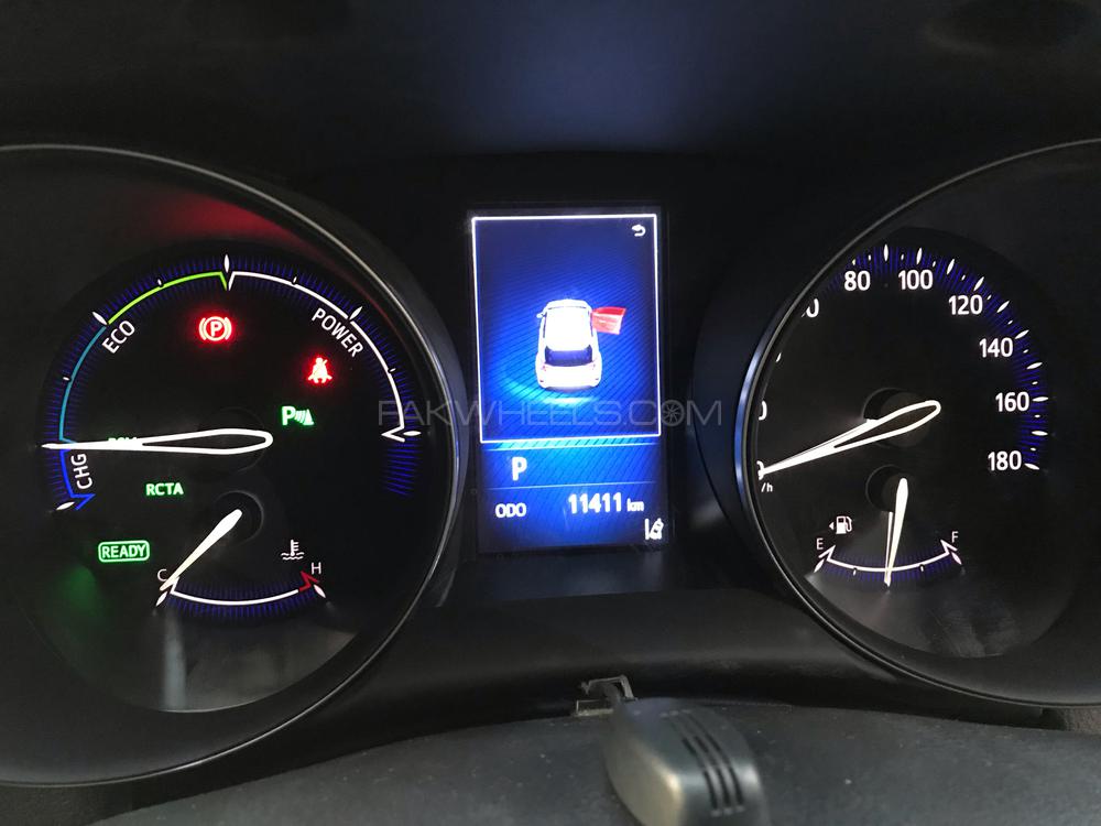 Toyota C-HR 2017 for Sale in Karachi Toyota C-HR 2017 for Sale in Karachi Image-17