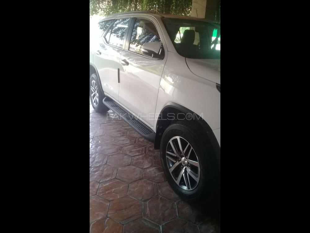 ٹویوٹا فورچیونر 2017 for Sale in لاہور ٹویوٹا فورچیونر 2017 for Sale in لاہور Image-3