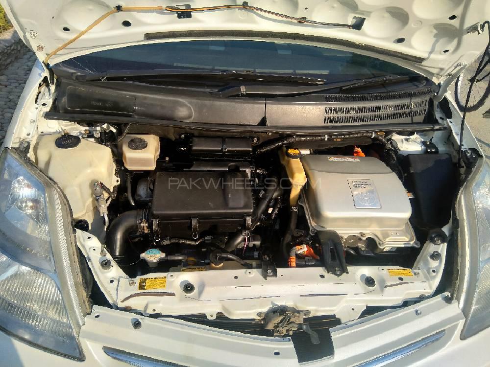 Toyota Prius 2006 for Sale in Mardan Toyota Prius 2006 for Sale in Mardan Image-7