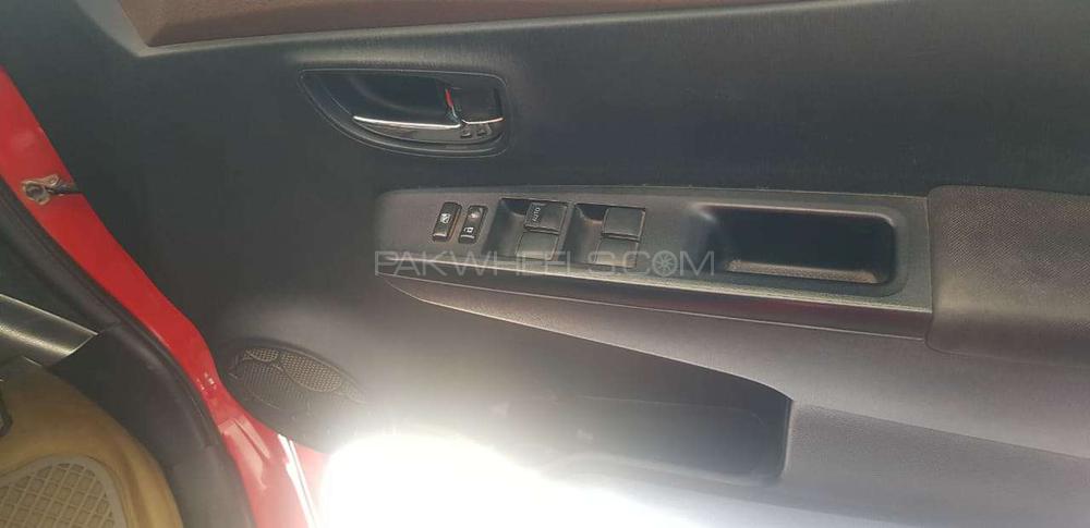Toyota Vitz 2011 for Sale in Peshawar Toyota Vitz 2011 for Sale in Peshawar Image-4