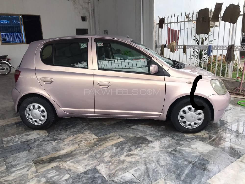 Toyota Vitz 2001 for Sale in Peshawar Toyota Vitz 2001 for Sale in Peshawar Image-2