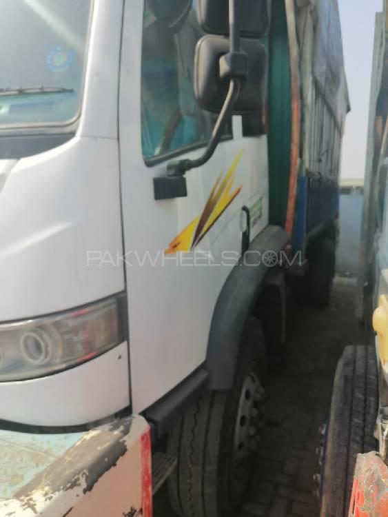 FAW Jiaxing Mini Mpvs 2017 for Sale in Peshawar FAW Jiaxing Mini Mpvs 2017 for Sale in Peshawar Image-2