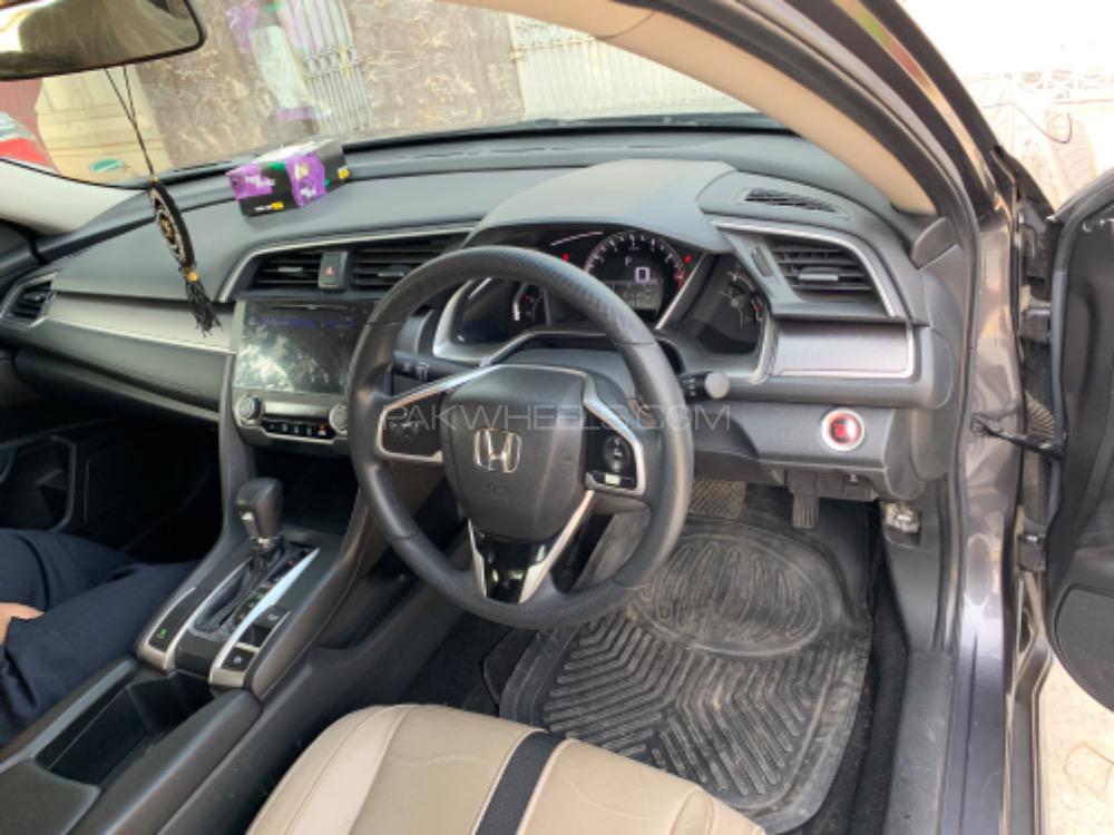 Honda Civic 2018 for Sale in Sialkot Honda Civic 2018 for Sale in Sialkot Image-5