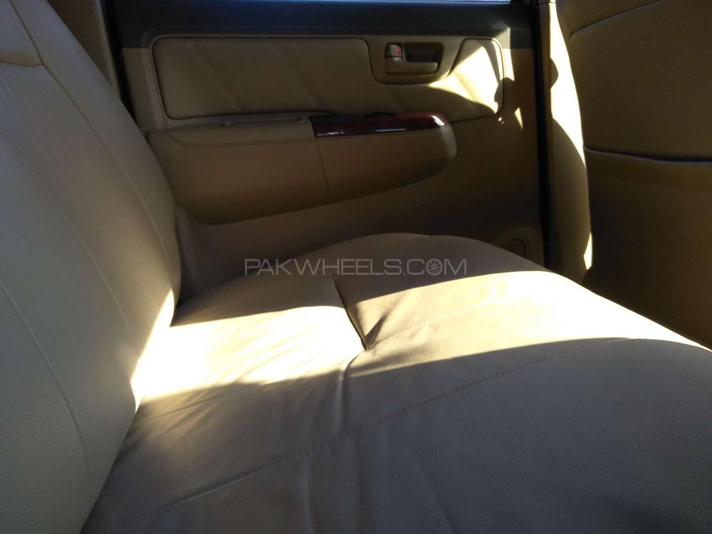 Toyota Hilux 2013 for Sale in Karachi Toyota Hilux 2013 for Sale in Karachi Image-18