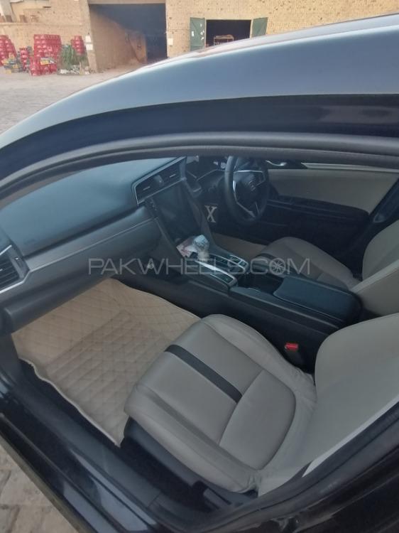ہونڈا سوک 2019 for Sale in ساہیوال ہونڈا سوک 2019 for Sale in ساہیوال Image-8