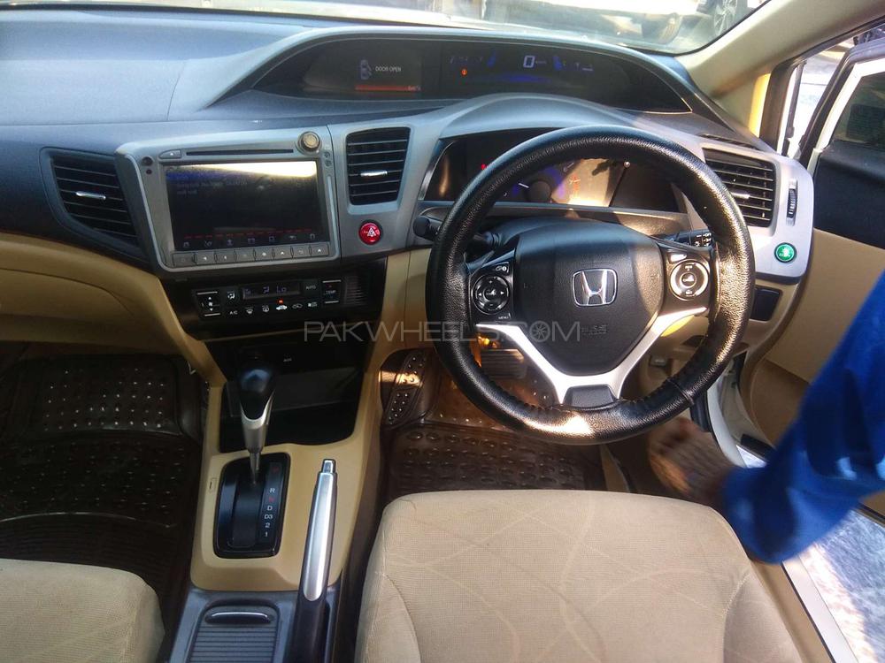 Honda Civic 2015 for Sale in Lahore Honda Civic 2015 for Sale in Lahore Image-10